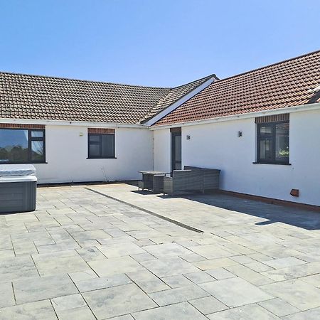 Helsey Farm Cottages Exterior photo