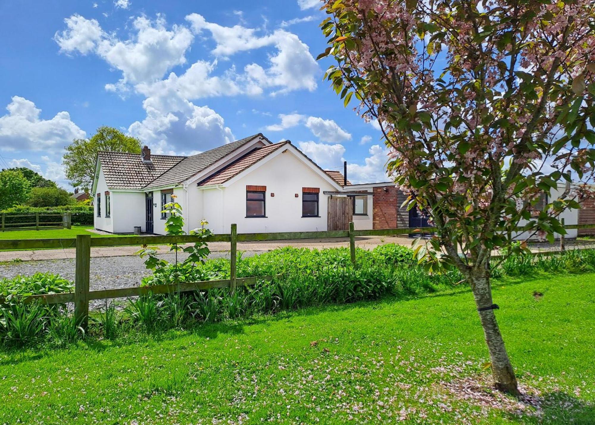 Helsey Farm Cottages Exterior photo